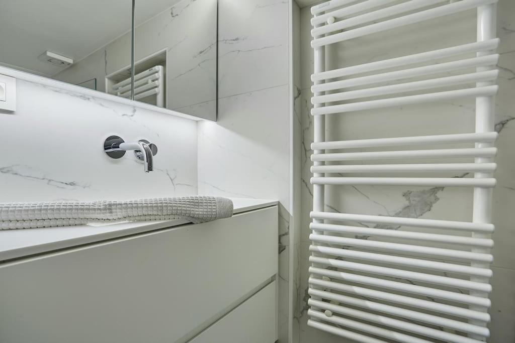 Duplex Center Of Paris By Studioprestige Экстерьер фото