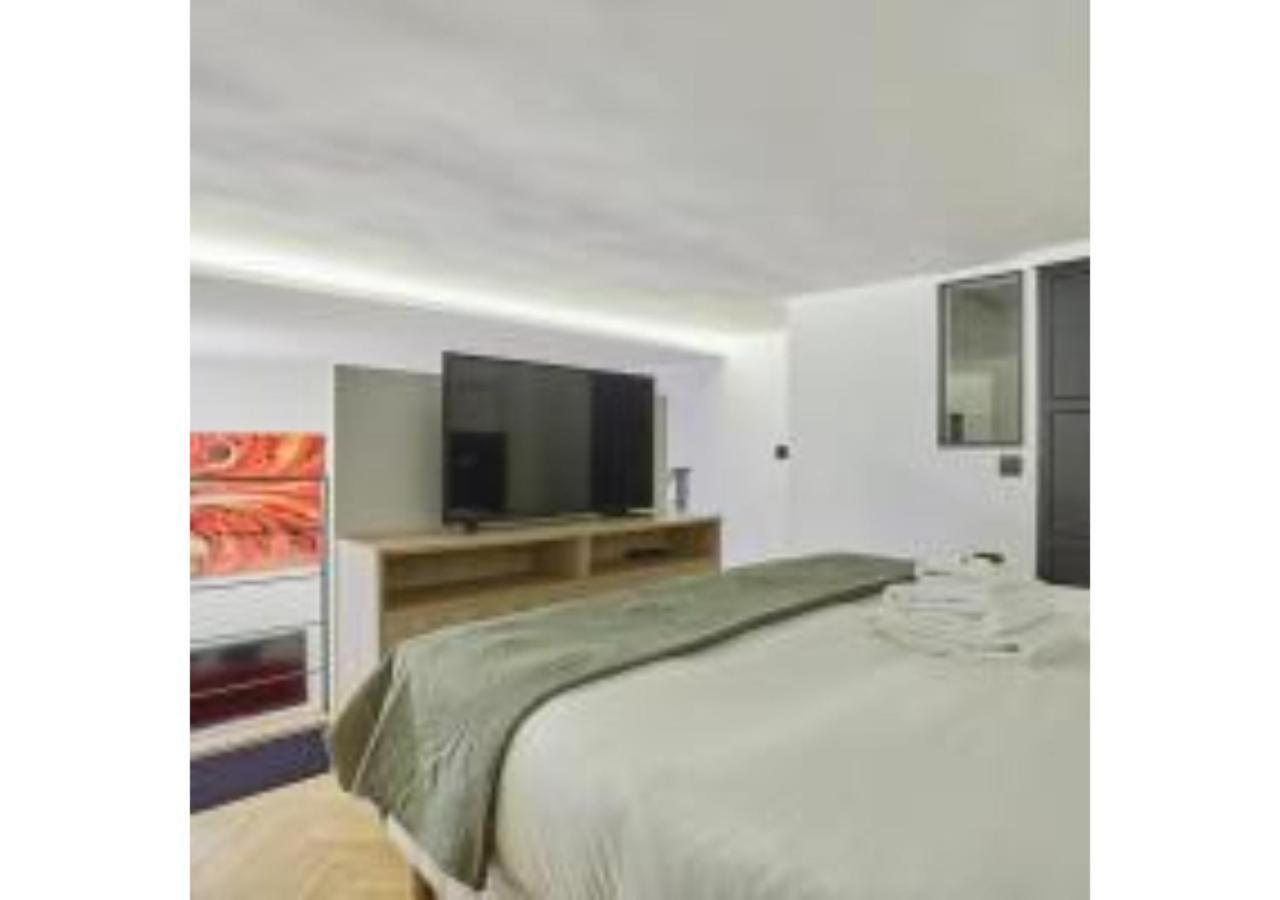 Duplex Center Of Paris By Studioprestige Экстерьер фото